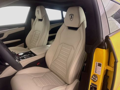 Used 2026 Lamborghini Urus SE AWD/4WD image 20