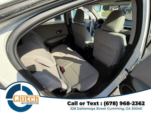 Used 2017 Honda HR-V EX image 16