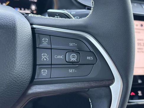 New 2026 Jeep Grand Cherokee L Limited AWD/4WD image 22