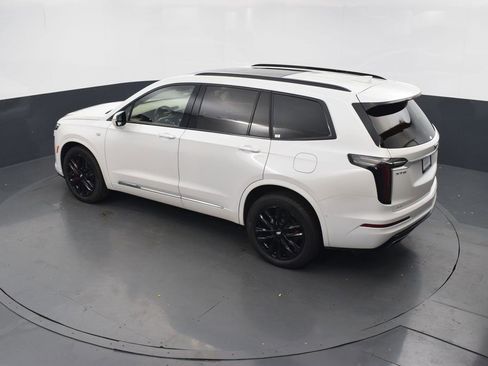Used 2022 Cadillac XT6 Sport w/ Platinum Package image 41
