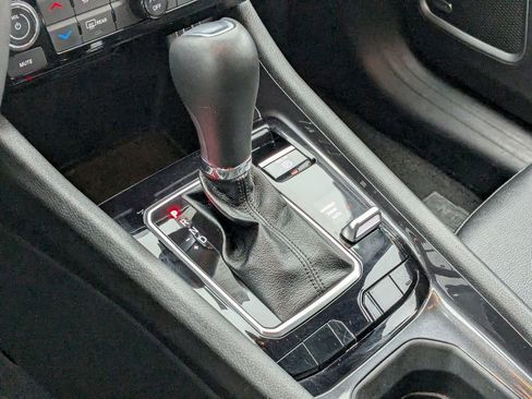 Used 2025 Jeep Compass Latitude w/ Sun & Sound Group image 23