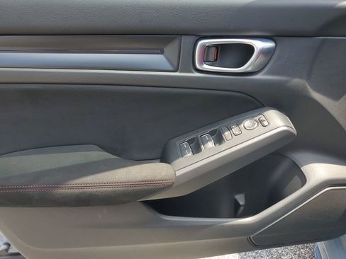 Used 2025 Honda Civic Type R image 17