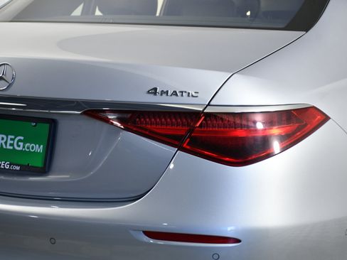Used 2024 Mercedes-Benz S 580 4MATIC Sedan image 33