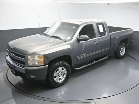 Used 2011 Chevrolet Silverado 1500 LT w/ All-Star Edition RWD image 41