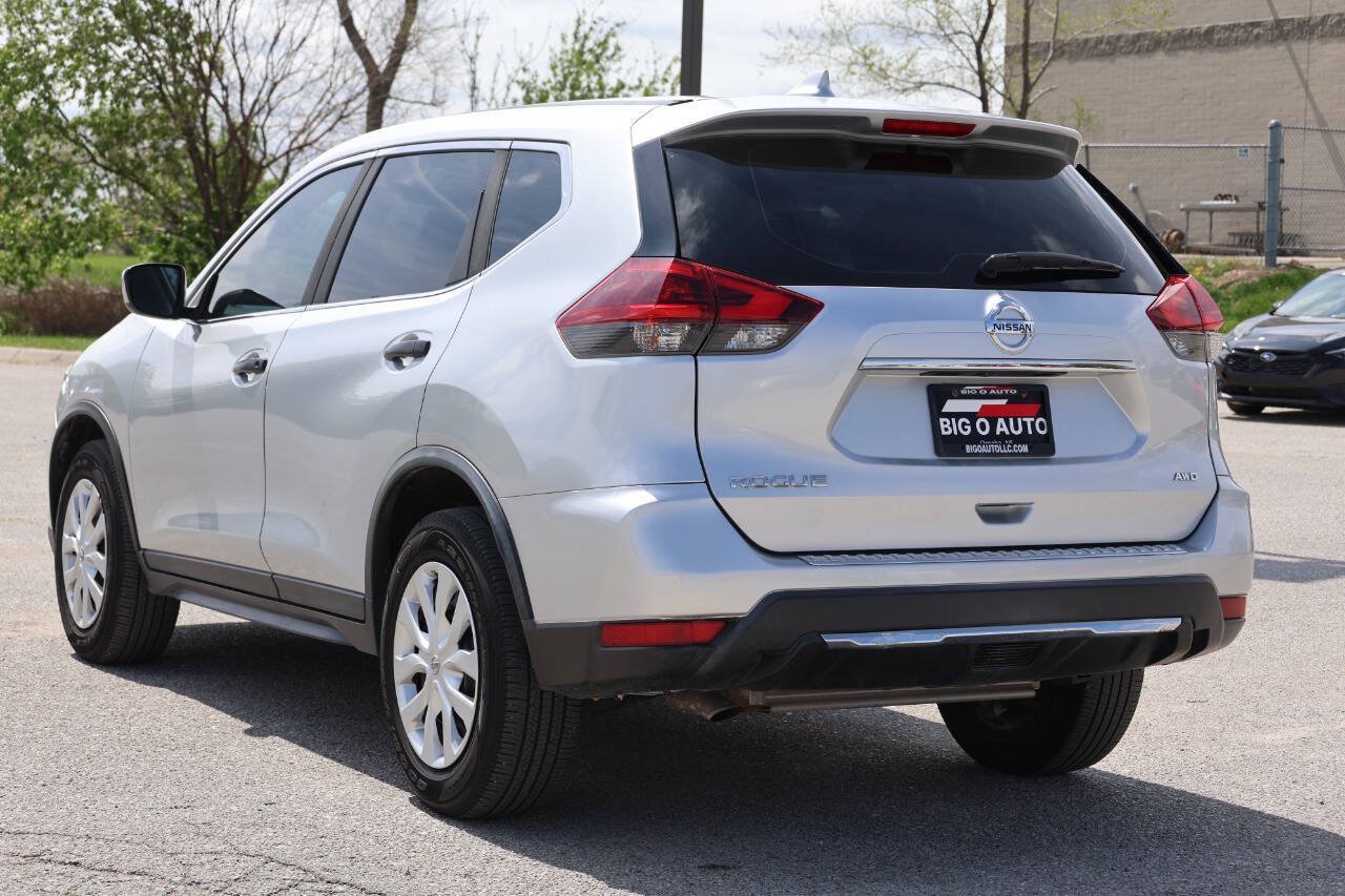 Used 2018 Nissan Rogue S AWD/4WD image 11
