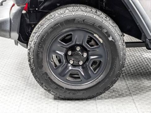 Used 2020 Jeep Wrangler Sport AWD/4WD image 27