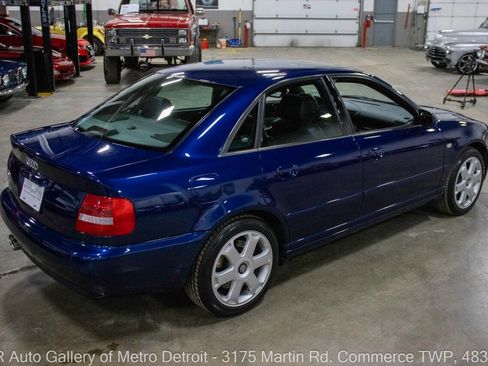 Used 2001 Audi S4 quattro AWD 4dr Turbo Sedan image 7