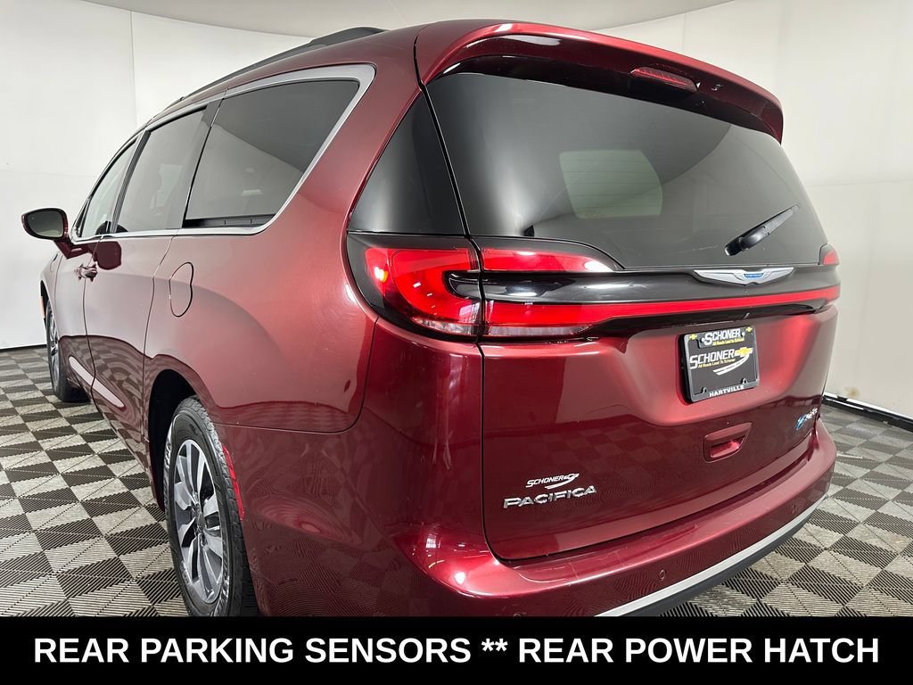 Used 2021 Chrysler Pacifica Touring w/ Cold Weather Group FWD image 3
