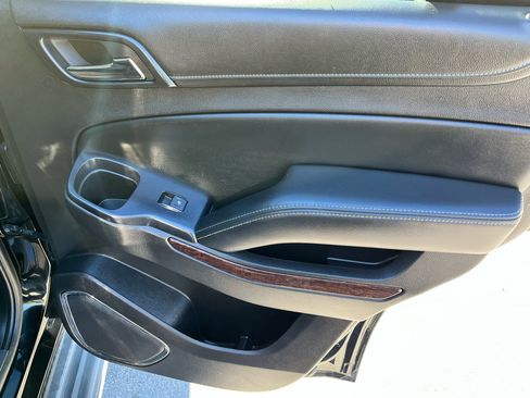 Used 2015 GMC Yukon SLT w/ Open Road Package image 18