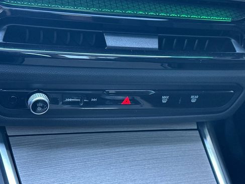 Certified 2025 BMW 230i Coupe w/ Convenience Package image 26