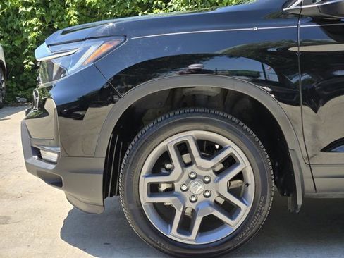 Used 2023 Honda Passport EX-L image 10