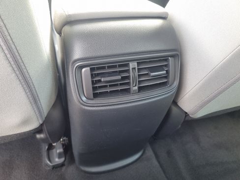 Used 2020 Honda CR-V LX image 15