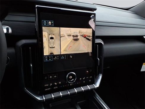 New 2026 GMC Acadia AT4 w/ Luxury Package image 9