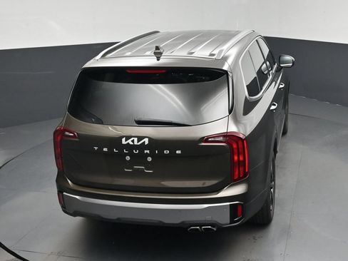 Certified 2025 Kia Telluride S FWD image 25