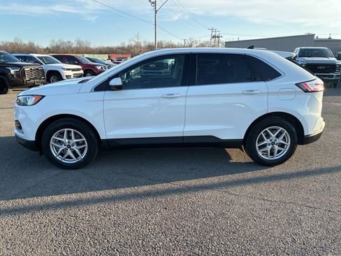 Used 2023 Ford Edge SEL image 2