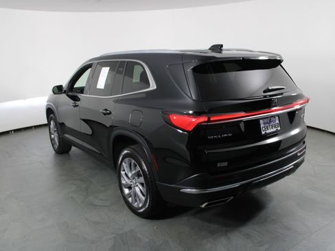 Used 2025 Buick Enclave Preferred FWD image 14