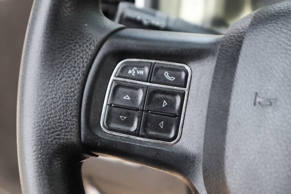 Used 2018 RAM 2500 SLT AWD/4WD image 21