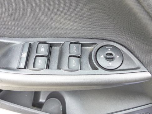 Used 2017 Ford Focus SEL FWD image 21