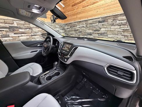 Used 2019 Chevrolet Equinox LT AWD/4WD image 32