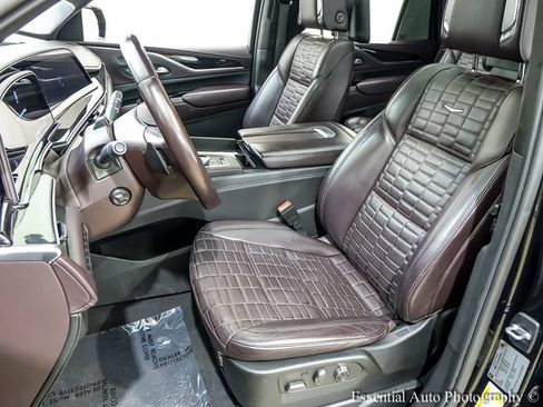 Certified 2021 Cadillac Escalade Premium Luxury Platinum AWD/4WD image 9
