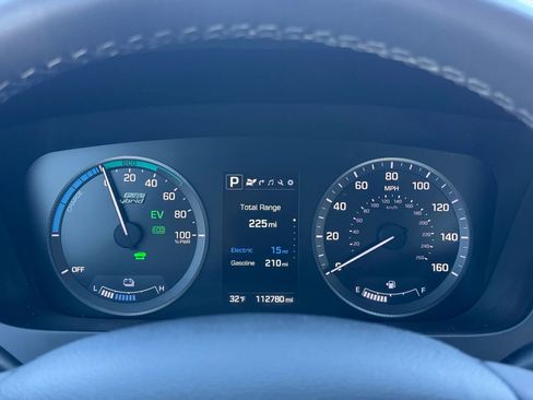 Used 2016 Hyundai Sonata Plug-In Hybrid image 27