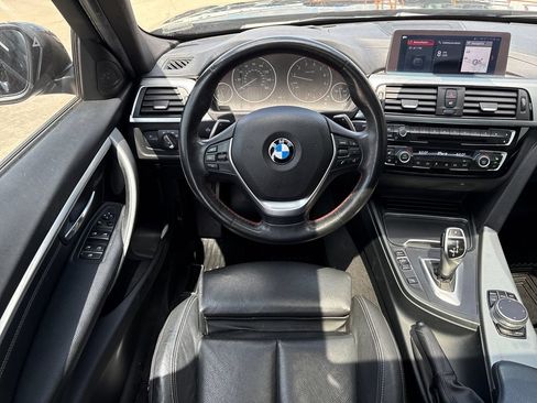 Used 2018 BMW 330i xDrive Sedan AWD/4WD image 21
