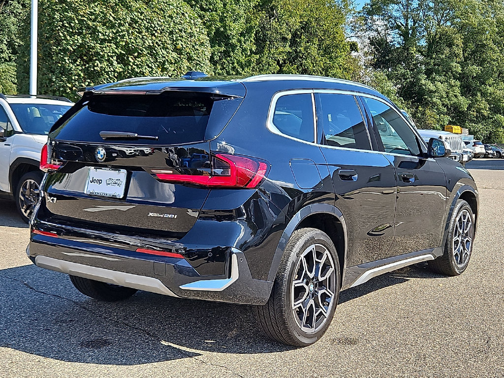 Used 2023 BMW X1 xDrive28i w/ Convenience Package AWD/4WD image 7