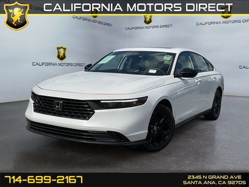 Used 2025 Honda Accord SE image 1