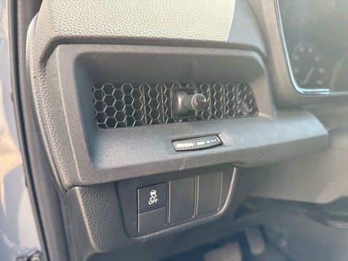 Used 2025 Honda CR-V LX image 12