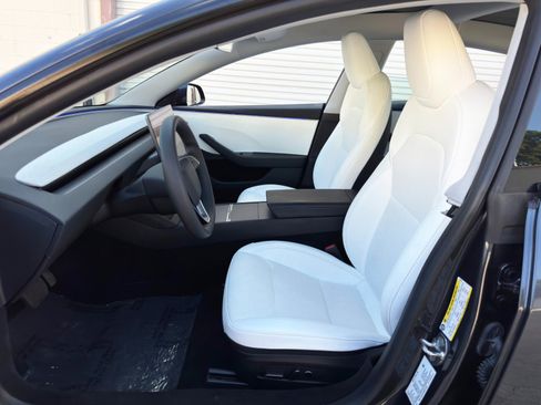 Used 2024 Tesla Model 3 RWD image 17