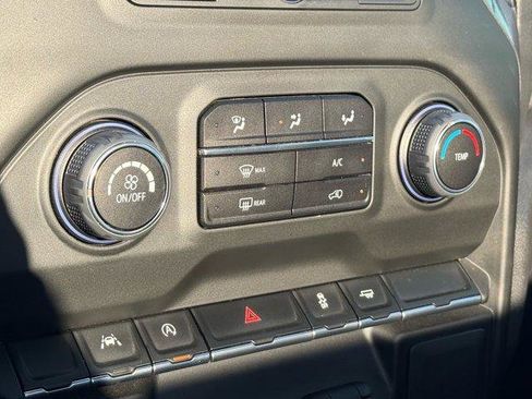 Used 2025 Chevrolet Silverado 1500 W/T w/ WT Value Package image 18