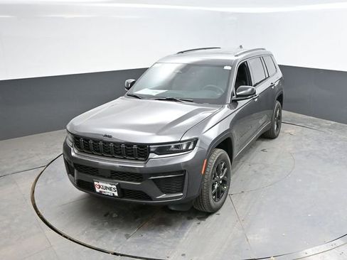 New 2026 Jeep Grand Cherokee L 4WD image 33