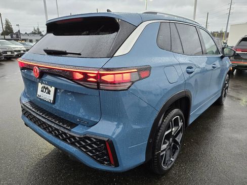 New 2026 Volkswagen Tiguan SEL R-Line image 4