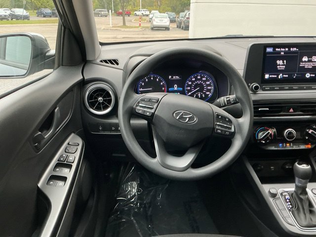 Certified 2023 Hyundai Kona SEL AWD/4WD image 18