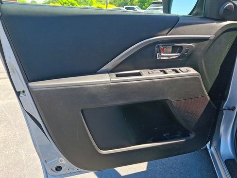 Used 2013 MAZDA MAZDA5 Sport FWD image 16
