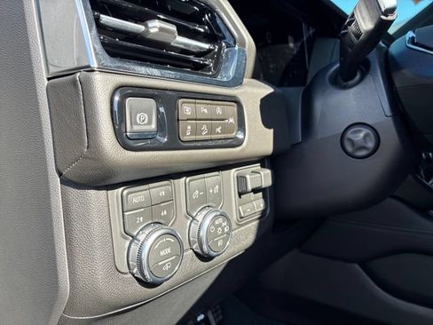 Certified 2026 GMC Yukon XL Denali AWD/4WD image 3