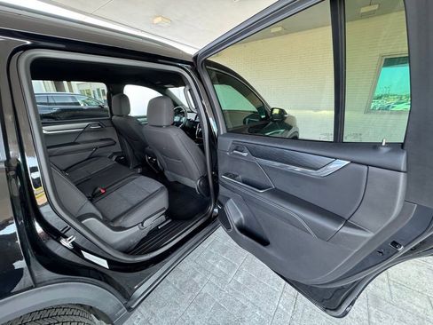 Used 2025 GMC Acadia Elevation image 22