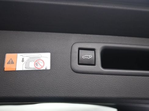 Certified 2025 Toyota Highlander LE AWD/4WD image 23
