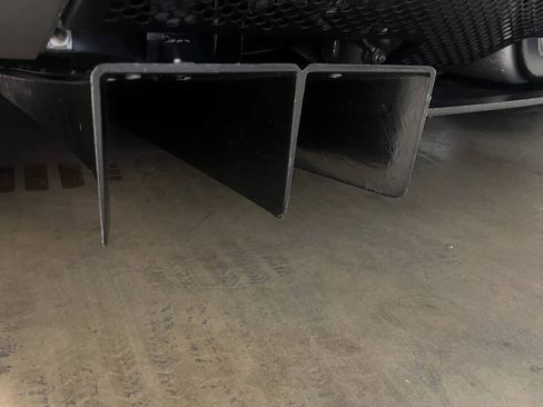Used 2006 Ford GT RWD image 35