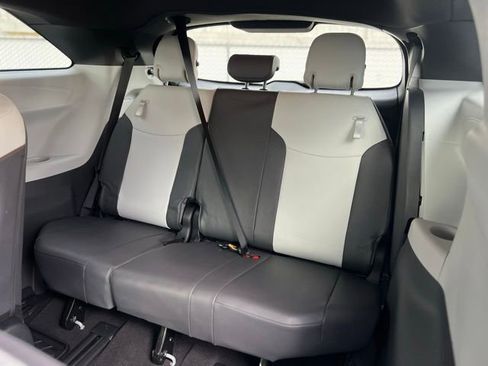 Used 2024 Toyota Sienna XSE image 16