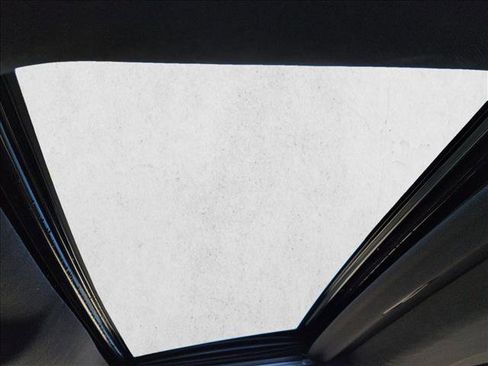 Used 2021 Toyota Highlander XSE image 15