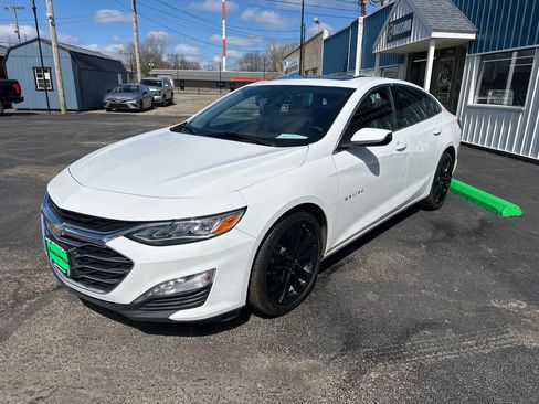 Used 2023 Chevrolet Malibu LT image 3
