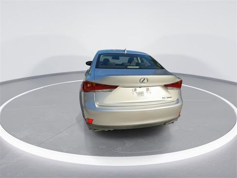 Used 2019 Lexus IS 300 300 w/ Premium Package image 7