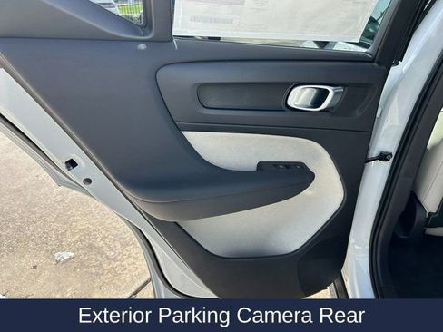 New 2025 Volvo XC40 B5 Ultra w/ Protection Package image 18