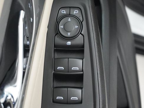 Used 2023 Chevrolet Traverse LS w/ Midnight/Sport Edition image 13