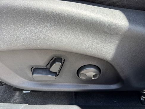 New 2025 Jeep Compass Limited w/ Sun & Sound Group image 34