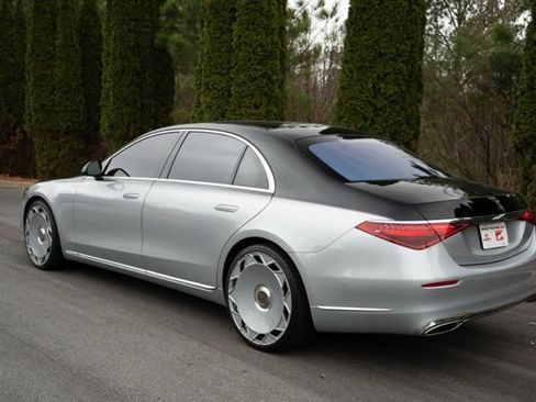 Used 2022 Mercedes-Benz S 580 4MATIC Sedan w/ Rear Seat Package image 19