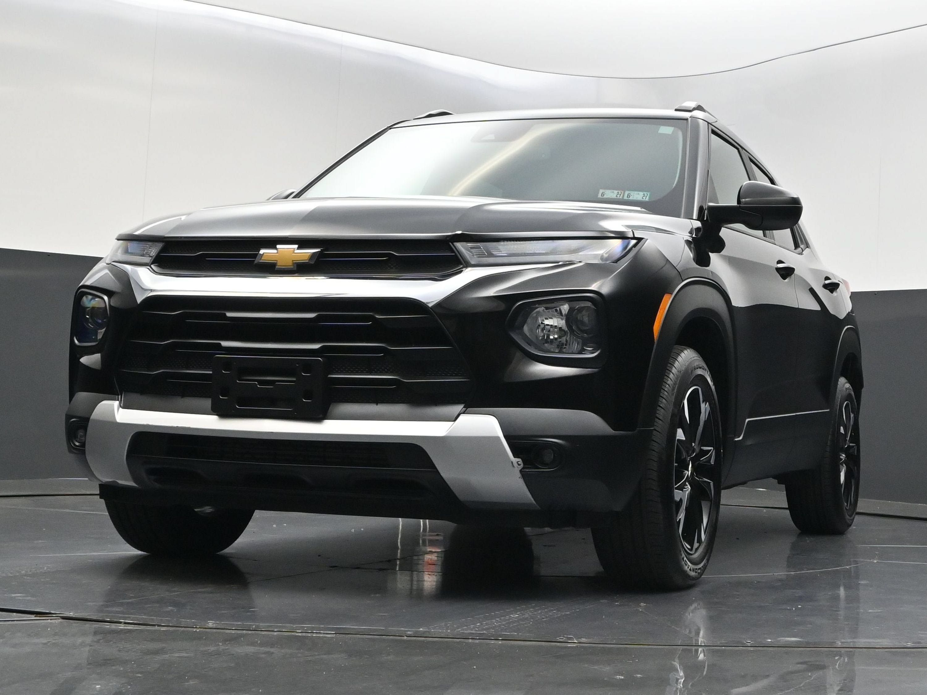 Certified 2021 Chevrolet TrailBlazer LT w/ Premium Seating Package AWD/4WD image 38