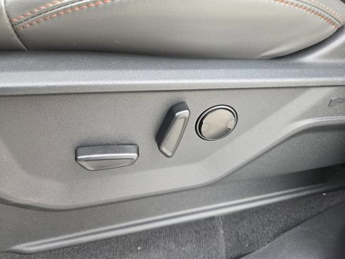 Used 2025 Ford Expedition Active image 20