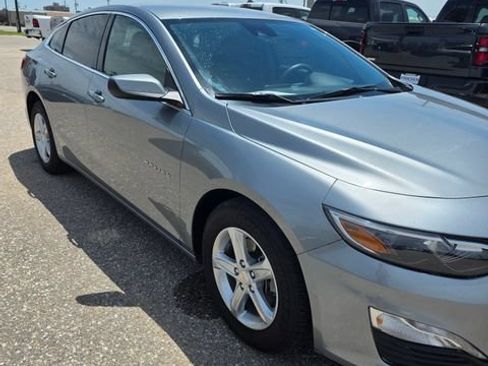 Used 2024 Chevrolet Malibu LT FWD image 4